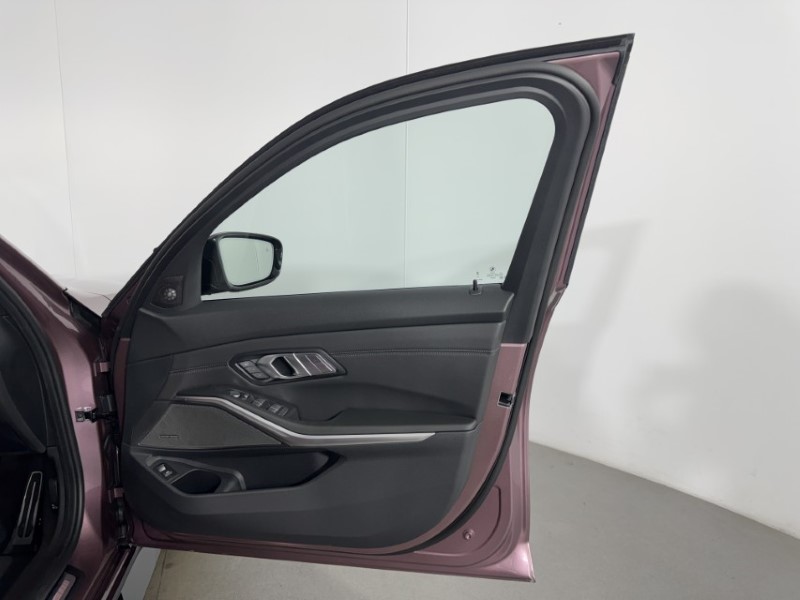  BMW M3 xDrive 530 Competition M 4dr Step Auto 5232656