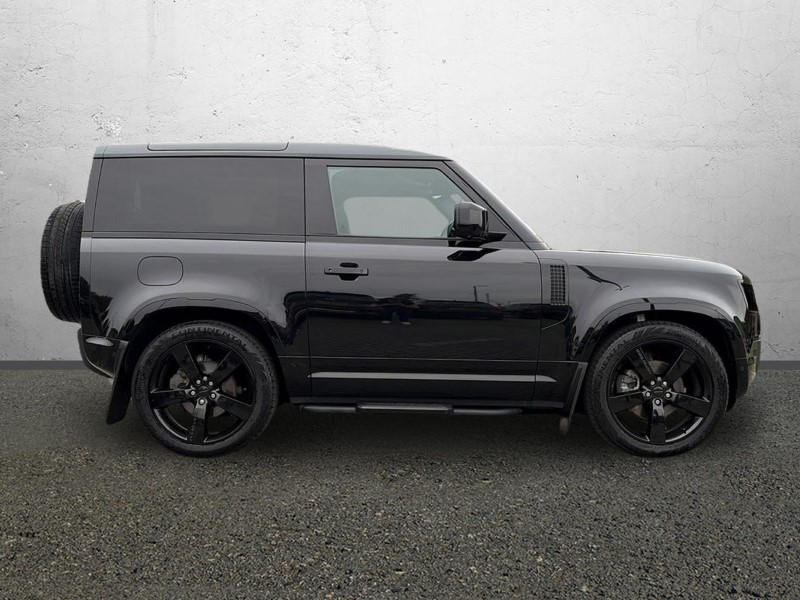 2025 (75) LAND ROVER DEFENDER 3.0 D250 X-Dynamic HSE 90 3dr Auto 5925909