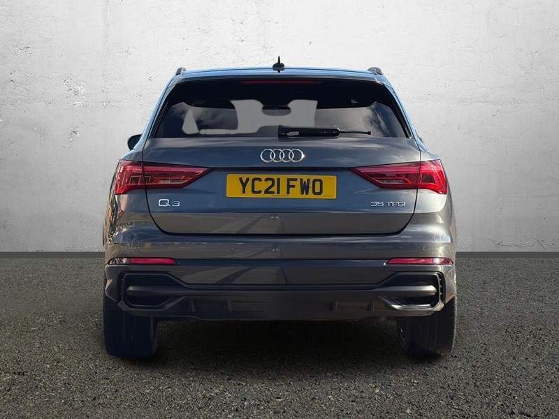2021 (21) AUDI Q3 35 TFSI Edition 1 5dr 5932467