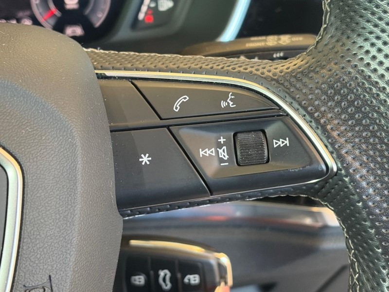 2021 (21) AUDI Q3 35 TFSI Edition 1 5dr 5932488