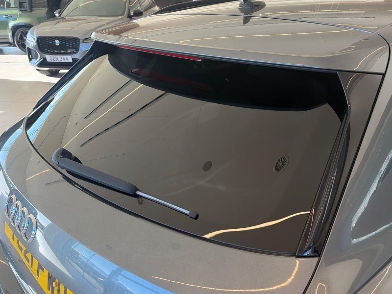 2021 (21) AUDI Q3 35 TFSI Edition 1 5dr 5932518