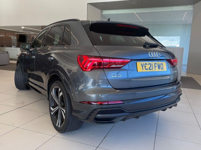 2021 (21) AUDI Q3 35 TFSI Edition 1 5dr 5932513