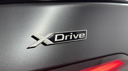 BMW 5 SERIES 550e xDrive M Sport Pro 4dr Auto 5502574