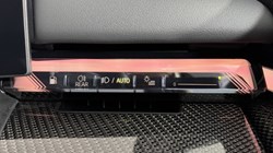 BMW 5 SERIES 550e xDrive M Sport Pro 4dr Auto 5502562