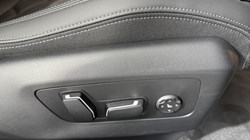 BMW 5 SERIES 550e xDrive M Sport Pro 4dr Auto 5502564