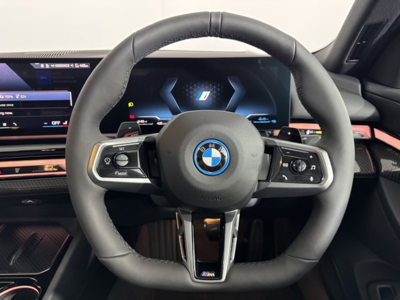  BMW 5 SERIES 550e xDrive M Sport Pro 4dr Auto 5502541