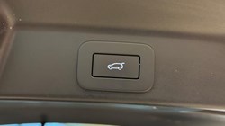 2023 (72) JAGUAR F-PACE 2.0 D200 R-Dynamic Black 5dr Auto AWD 5946104