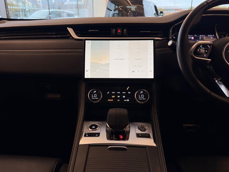 2023 (72) JAGUAR F-PACE 2.0 D200 R-Dynamic Black 5dr Auto AWD 5946075