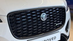 2023 (72) JAGUAR F-PACE 2.0 D200 R-Dynamic Black 5dr Auto AWD 5946107