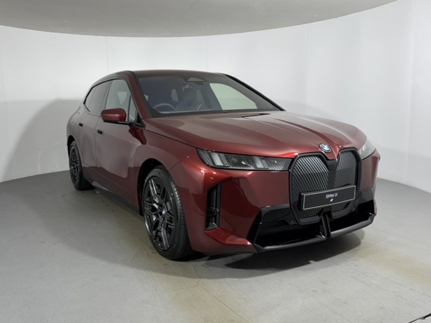 BMW iX
