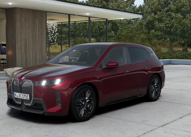 BMW iX
