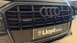 2024 (24) AUDI Q7 55 TFSI Quattro S Line 5dr Tiptronic 5951337