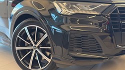 2024 (24) AUDI Q7 55 TFSI Quattro S Line 5dr Tiptronic 5951336