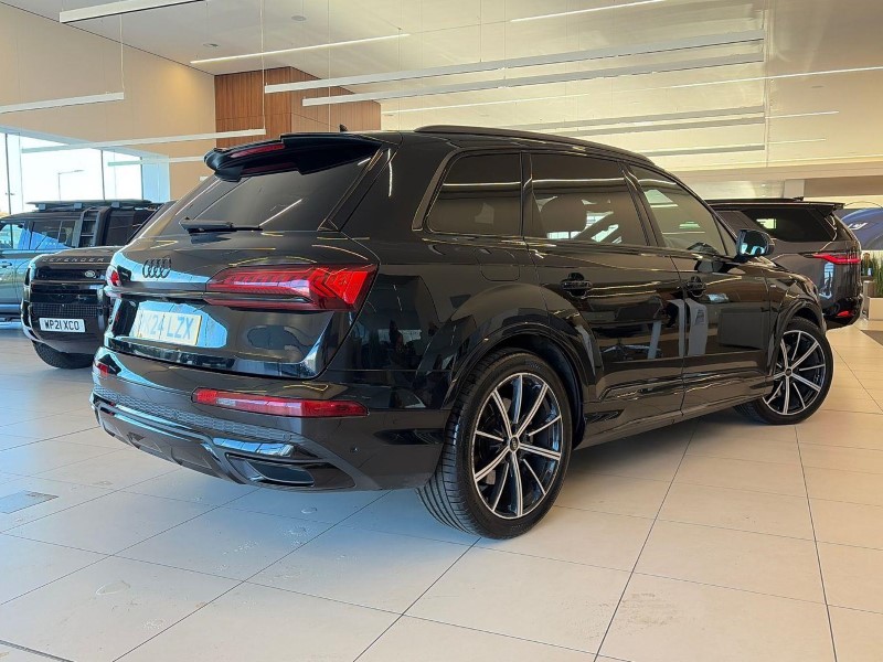 2024 (24) AUDI Q7 55 TFSI Quattro S Line 5dr Tiptronic 5951350