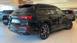 2024 (24) AUDI Q7 55 TFSI Quattro S Line 5dr Tiptronic 5951350