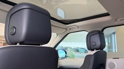 2025 (25) LAND ROVER DISCOVERY 3.0 D350 Dynamic SE 5dr Auto 5937694