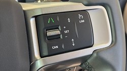 2025 (25) LAND ROVER DISCOVERY 3.0 D350 Dynamic SE 5dr Auto 5937702