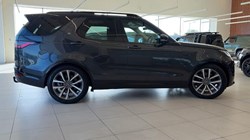 2025 (25) LAND ROVER DISCOVERY 3.0 D350 Dynamic SE 5dr Auto 5937732