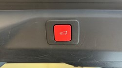 2024 (74) PEUGEOT 3008 1.2 Hybrid 136 GT 5dr e-DSC6 5957943