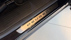 2024 (74) PEUGEOT 3008 1.2 Hybrid 136 GT 5dr e-DSC6 5957941