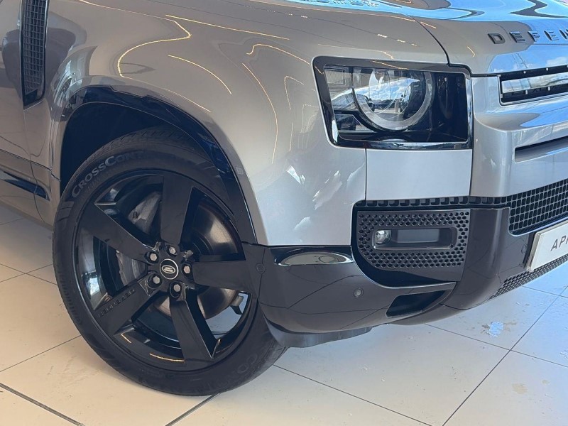 2022 (71) LAND ROVER DEFENDER 3.0 D300 X-Dynamic HSE 110 5dr Auto [6 Seat] 5948331