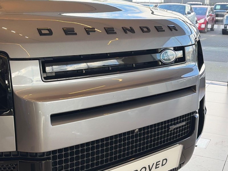 2022 (71) LAND ROVER DEFENDER 3.0 D300 X-Dynamic HSE 110 5dr Auto [6 Seat] 5948332
