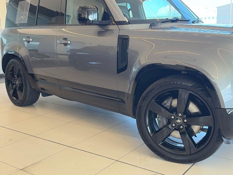 2022 (71) LAND ROVER DEFENDER 3.0 D300 X-Dynamic HSE 110 5dr Auto [6 Seat] 5948333