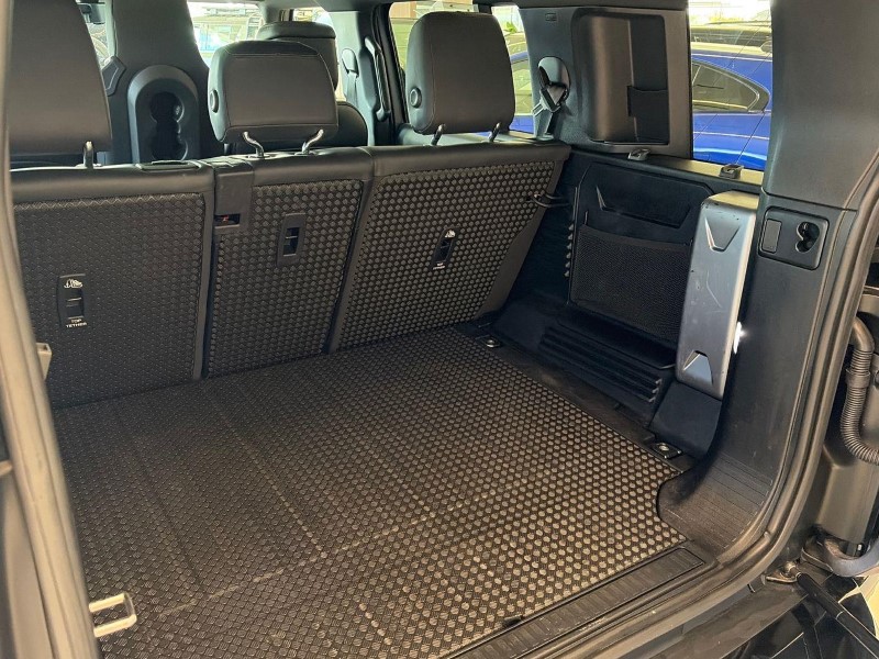 2022 (71) LAND ROVER DEFENDER 3.0 D300 X-Dynamic HSE 110 5dr Auto [6 Seat] 5948329