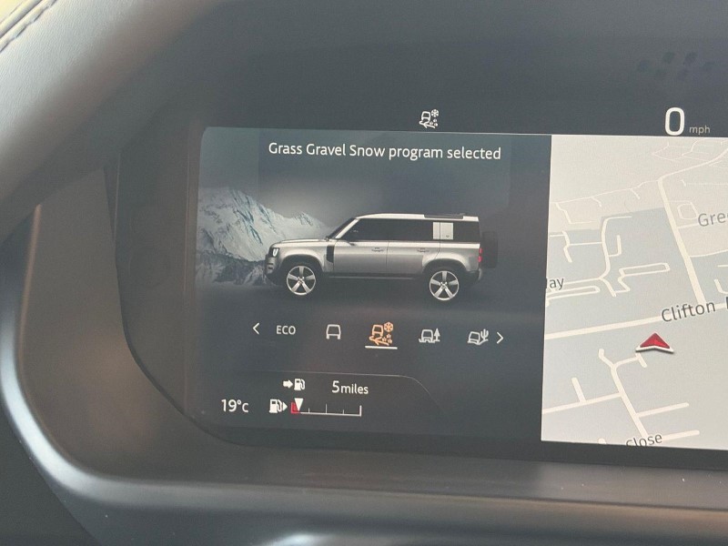 2022 (71) LAND ROVER DEFENDER 3.0 D300 X-Dynamic HSE 110 5dr Auto [6 Seat] 5948323