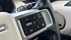 2023 (23) LAND ROVER DISCOVERY 3.0 D300 R-Dynamic HSE 5dr Auto 5971868