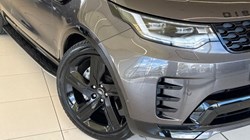 2023 (23) LAND ROVER DISCOVERY 3.0 D300 R-Dynamic HSE 5dr Auto 5971881