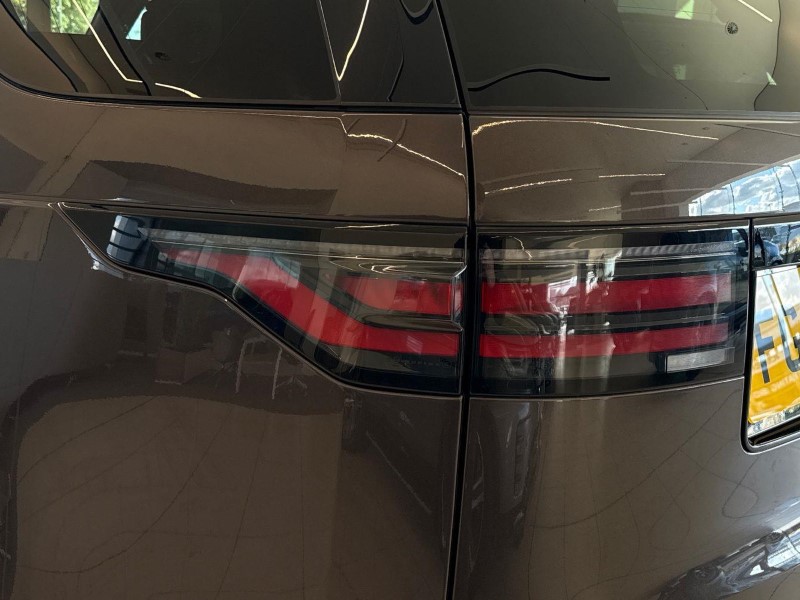 2023 (23) LAND ROVER DISCOVERY 3.0 D300 R-Dynamic HSE 5dr Auto 5971857