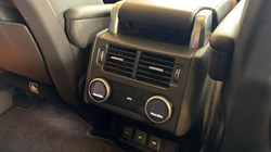 2023 (73) LAND ROVER DISCOVERY 3.0 D300 Metropolitan Edition 5dr Auto 5973763
