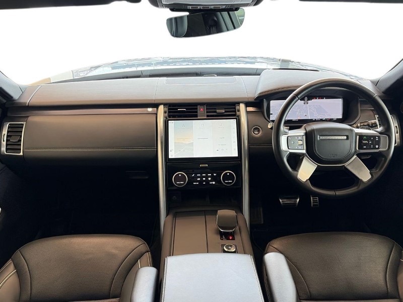 2023 (73) LAND ROVER DISCOVERY 3.0 D300 Metropolitan Edition 5dr Auto 5973754