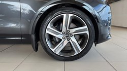 2023 (73) LAND ROVER DISCOVERY 3.0 D300 Metropolitan Edition 5dr Auto 5973753
