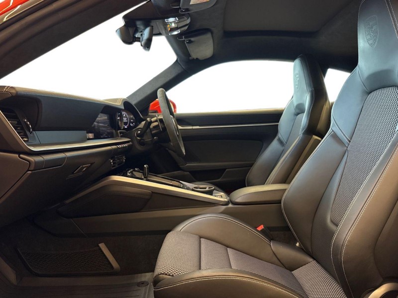 2022 (22) PORSCHE 911 2dr PDK 5967111