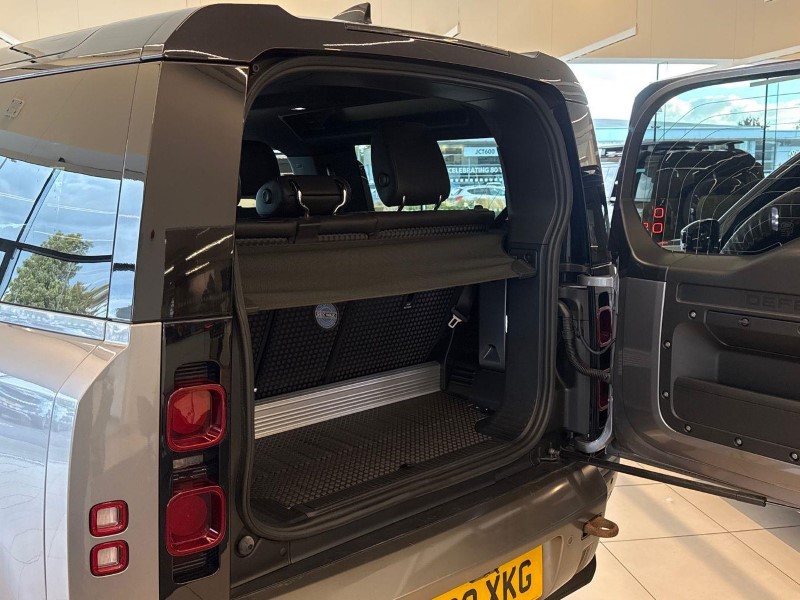 2023 (23) LAND ROVER DEFENDER 3.0 D250 X-Dynamic SE 90 3dr Auto 5972100
