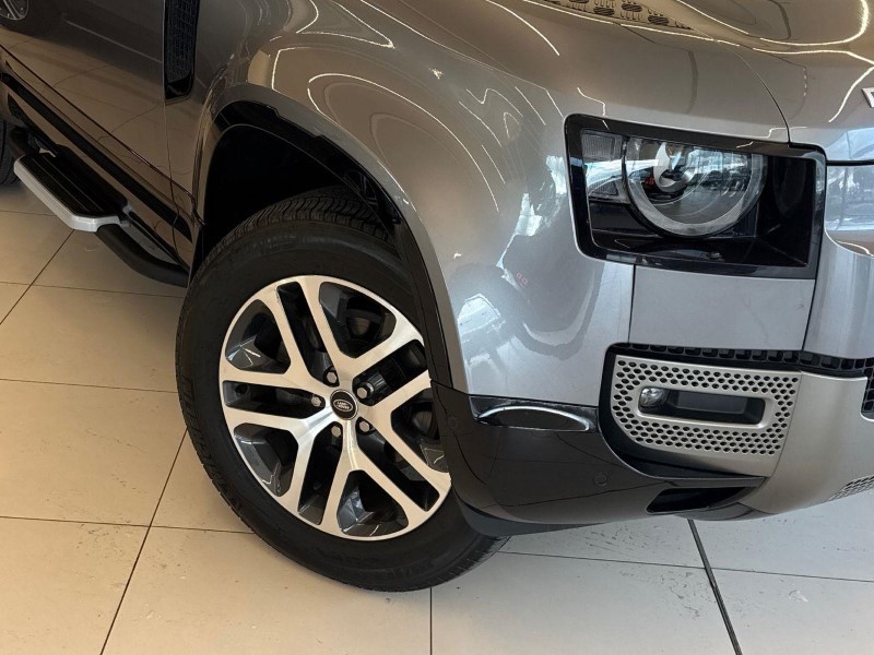 2023 (23) LAND ROVER DEFENDER 3.0 D250 X-Dynamic SE 90 3dr Auto 5972102
