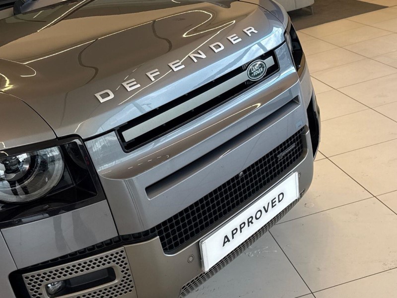 2023 (23) LAND ROVER DEFENDER 3.0 D250 X-Dynamic SE 90 3dr Auto 5972103