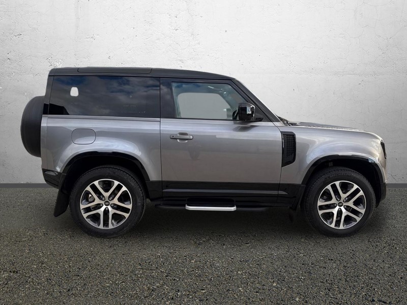 2023 (23) LAND ROVER DEFENDER 3.0 D250 X-Dynamic SE 90 3dr Auto 5972068