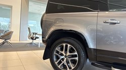 2023 (23) LAND ROVER DEFENDER 3.0 D250 X-Dynamic SE 90 3dr Auto 5972113