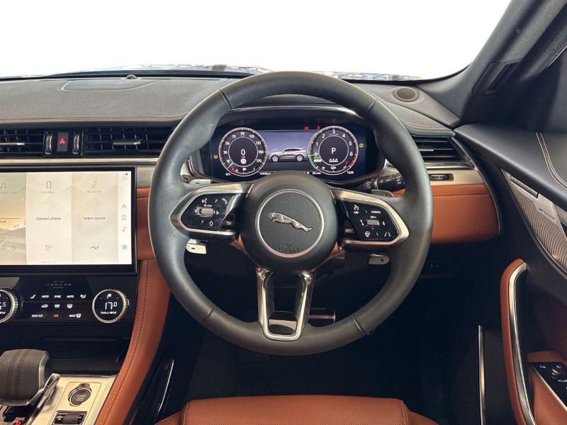 2024 (74) JAGUAR F-PACE 2.0 P400e R-Dynamic SE Black 5dr Auto AWD 5974070