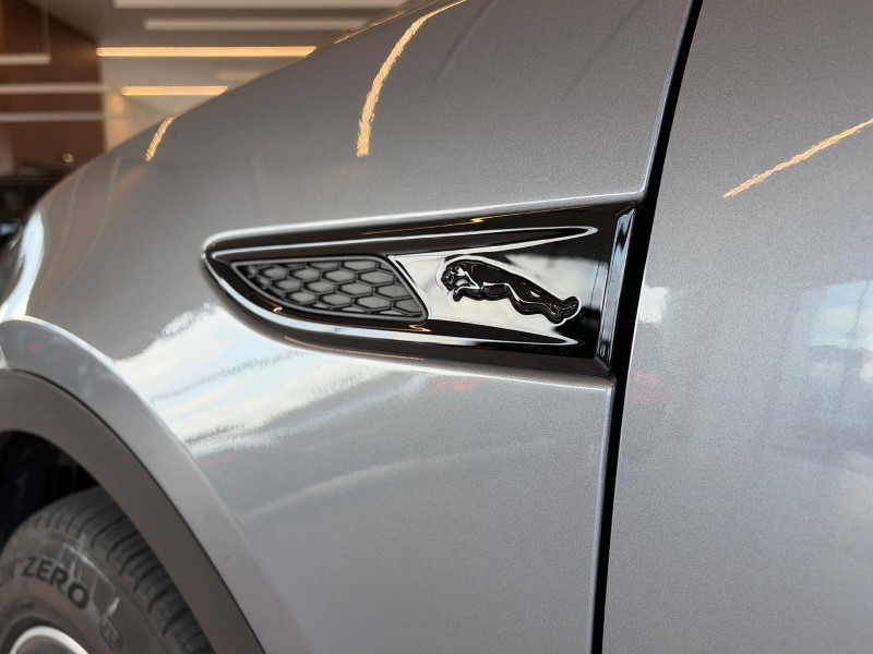 2024 (24) JAGUAR E-PACE 2.0 D200 R-Dynamic SE Black 5dr Auto 5975167
