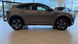 2024 (24) JAGUAR E-PACE 2.0 D200 R-Dynamic SE Black 5dr Auto 5975208