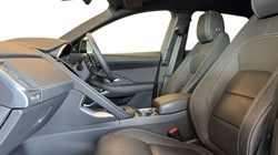 2024 (24) JAGUAR E-PACE 2.0 D200 R-Dynamic SE Black 5dr Auto 5975150