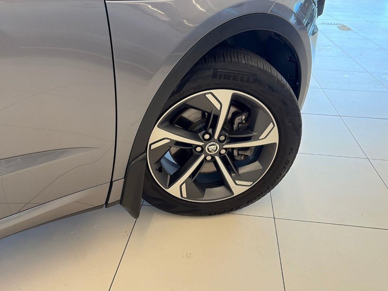 2024 (24) JAGUAR E-PACE 2.0 D200 R-Dynamic SE Black 5dr Auto 5975199