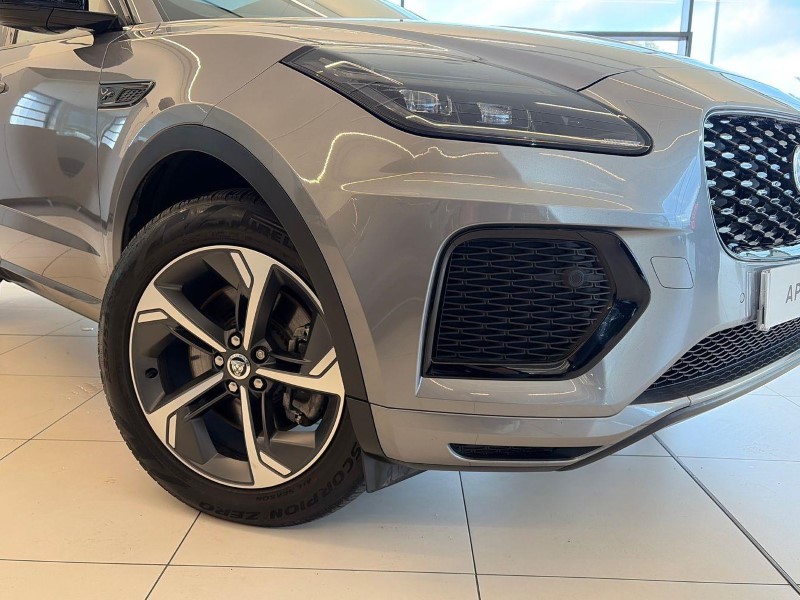 2024 (24) JAGUAR E-PACE 2.0 D200 R-Dynamic SE Black 5dr Auto 5975192