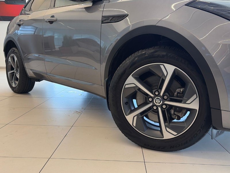 2024 (24) JAGUAR E-PACE 2.0 D200 R-Dynamic SE Black 5dr Auto 5975194