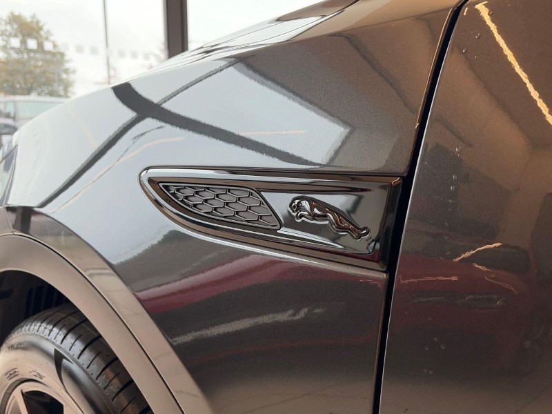 2023 (73) JAGUAR E-PACE 1.5 P300e R-Dynamic HSE Black 5dr Auto 5993574