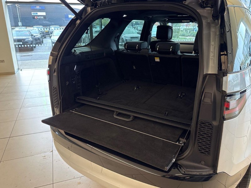 2024 (73) LAND ROVER DISCOVERY 3.0 D300 Dynamic HSE 5dr Auto 5977468